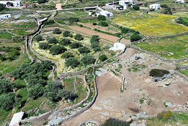 η φάρμα Λουμίδη στη Σίφνο