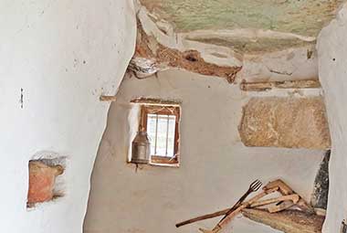 τα κτίσματα στη φάρμα Λουμίδη στη Σίφνο